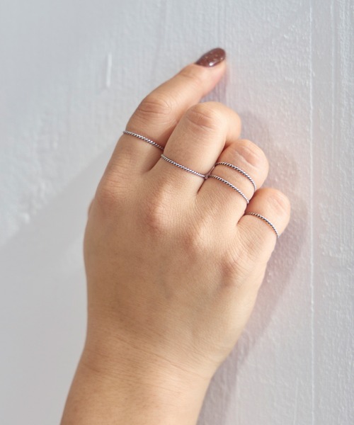 LAVEANGE（ラビアンジェ）の「アンティークスキニーリングセット/5本（リング・レディース・シルバー・L/M/S）」の7枚目の写真