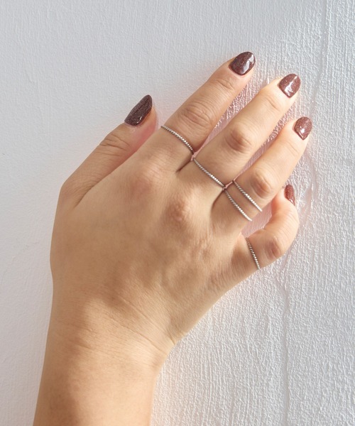 LAVEANGE（ラビアンジェ）の「アンティークスキニーリングセット/5本（リング・レディース・シルバー・L/M/S）」の8枚目の写真