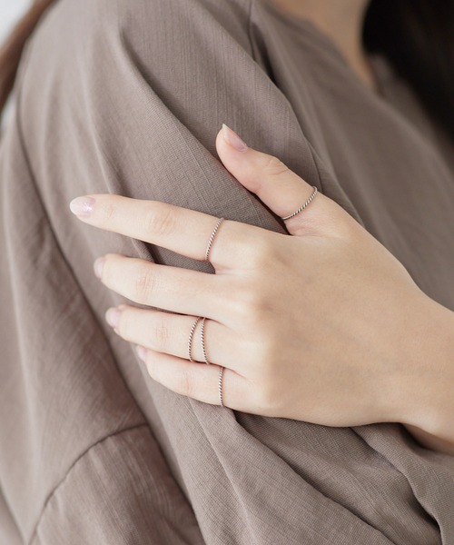 LAVEANGE（ラビアンジェ）の「アンティークスキニーリングセット/5本（リング・レディース・シルバー・L/M/S）」の5枚目の写真