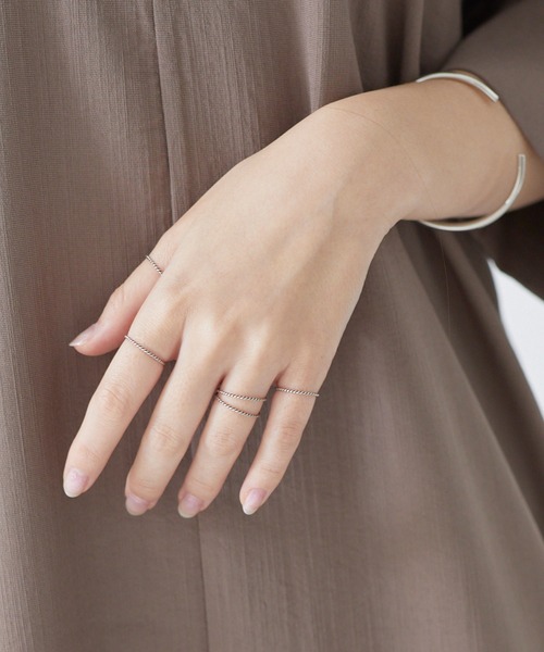 LAVEANGE（ラビアンジェ）の「アンティークスキニーリングセット/5本（リング・レディース・シルバー・L/M/S）」の6枚目の写真