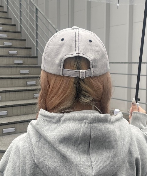 Never mind the XU / Chikashitsu+(ネバーマインド ザ エックスユー / チカシツプラス)の「韓国ファッション nmtc + エヌエムティーシープラス ribbon denim cap リボン ステッチ デニムキャップ デニム ボールキャップ ロゴキャップ 帽子 ストリートファッション 韓国ストリート(キャップ・レディース・ネイビー/ブラック/ホワイト・ONE SIZE)」の17枚目の写真