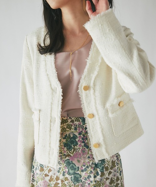 La boutique BonBon（ラブティックボンボン）の「サテン２WAYタンク（タンクトップ・レディース・ベージュ/ピンクベージュ/グレイッシュベージュ・FREE）」の16枚目の写真