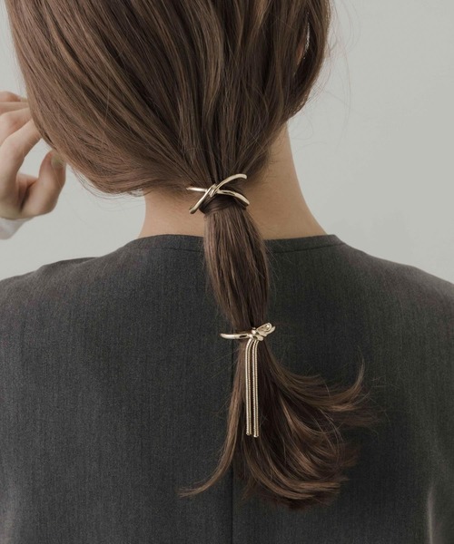 SMELLY(スメリー)の「メタルノットチェーンヘアカフセット(ヘアピン・レディース・ゴールド・-)」の2枚目の写真