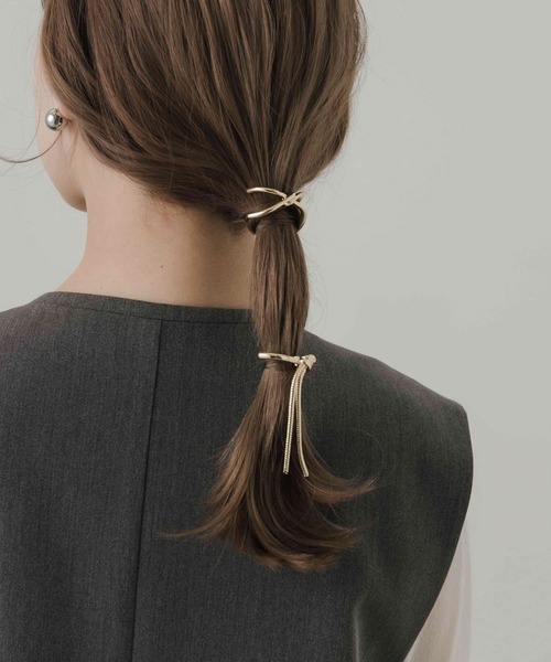 SMELLY(スメリー)の「メタルノットチェーンヘアカフセット(ヘアピン・レディース・ゴールド・-)」の5枚目の写真