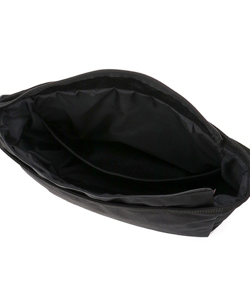 Manhattan Portage(マンハッタンポーテージ)の「Pedal Press Shoulder Bag(ショルダーバッグ・メンズ・ブラック・MEDIUM)」の11枚目の写真