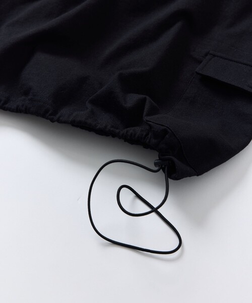 FREAK'S STORE（フリークスストア）の「限定展開 WILD THINGS×FREAK'S STORE/ワイルドシングス 別注 ビッグシルエット サイドポケット クルーネックTシャツ（Tシャツ/カットソー・メンズ・ホワイト/オリーブ/ベージュ/ブラック・SMALL/MEDIUM/LARGE）」の6枚目の写真