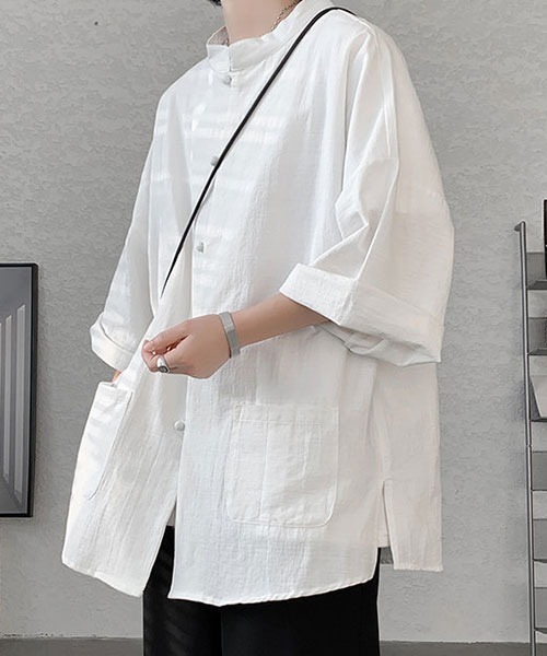 Shoowtime（ショウタイム）の「オーバーサイズバンドカラーチャイナシャツ（シャツ/ブラウス・メンズ・ホワイト/ブラック/ナチュラル/ネイビー・X-LARGE/LARGE/MEDIUM）」の7枚目の写真