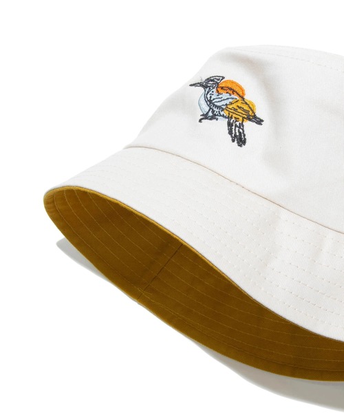 go slow caravan（ゴースローキャラバン）の「Nocs Provisions/ノックス プロヴィジョンズ　INTERESTING BIRD HEMP BUCKET HAT（ハット・メンズ・カーキ/ナチュラル/バイオレット/オレンジ/ベージュ/その他1・FREE）」の3枚目の写真