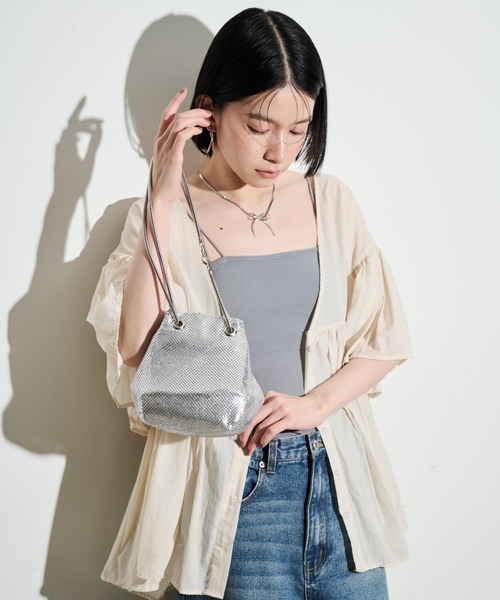 Shelly island（シェリーアイランド）の「2WAYギャザーブラウス（シャツ/ブラウス・レディース・ブラック/ベージュ・FREE）」の5枚目の写真