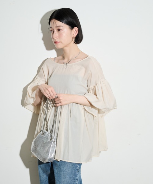 Shelly island（シェリーアイランド）の「2WAYギャザーブラウス（シャツ/ブラウス・レディース・ブラック/ベージュ・FREE）」の9枚目の写真