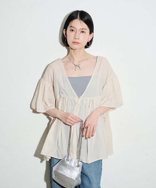 Shelly island（シェリーアイランド）の「2WAYギャザーブラウス（シャツ/ブラウス・レディース・ブラック/ベージュ・FREE）」の7枚目の写真