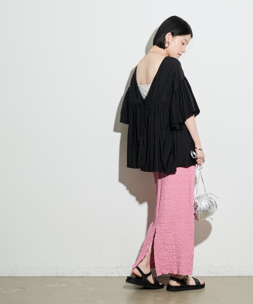 Shelly island（シェリーアイランド）の「2WAYギャザーブラウス（シャツ/ブラウス・レディース・ブラック/ベージュ・FREE）」の22枚目の写真