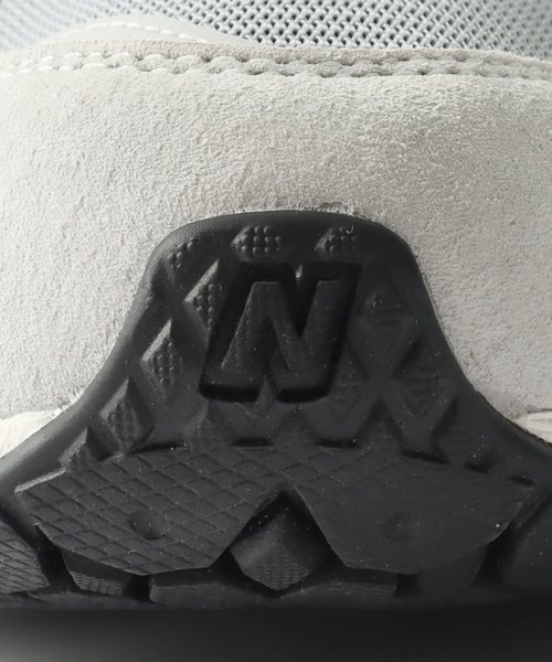 EU,US NEW BALANCE(イーユーユーエスニューバランス)の「【New Balance/ニューバランス】 2002R GTX(その他シューズ・メンズ・グレー・27cm/28cm/26cm)」の11枚目の写真