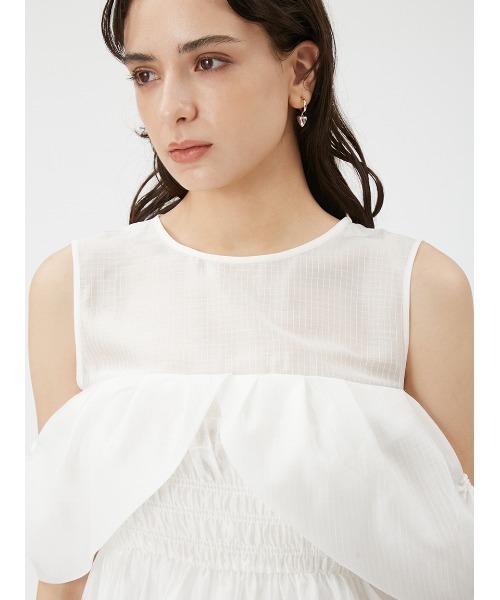 FRAY I.D（フレイアイディー）の「オフショルペプラムブラウス（シャツ/ブラウス・レディース・クリーム/ホワイト/ブラック・FREE）」の12枚目の写真