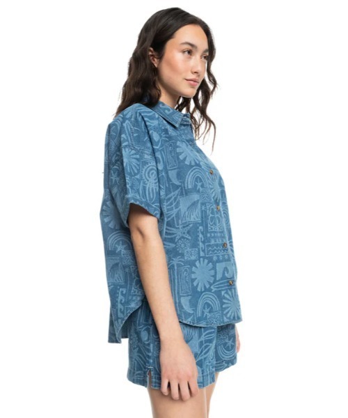 ROXY(ロキシー)の「BEACH NOSTALGIA DENI/ロキシー半袖総柄シャツ(シャツ/ブラウス・レディース・ブルー・SMALL/MEDIUM/X-SMALL)」の8枚目の写真