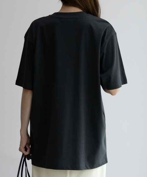 CONVERSE(コンバース)の「CONVERSE カラフルシューズプリントBIGTシャツ(Tシャツ/カットソー・レディース・チャコールグレー/ネイビー/オートミール・M/L)」の8枚目の写真