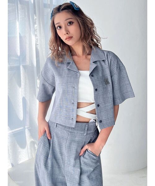 GYDA（ジェイダ）の「クロップドOPENカラーシャツ（シャツ/ブラウス・レディース・その他1/ブラック/オフホワイト・FREE）」の4枚目の写真