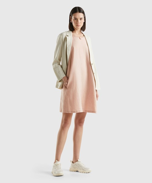 BENETTON (UNITED COLORS OF BENETTON)（ベネトンユナイテッドカラーズオブベネトン）の「リネン100％ノースリーブミニワンピース（ワンピース・レディース・カーキ/ピンクベージュ/イエロー・XX-SMALL/X-SMALL/MEDIUM/SMALL）」の6枚目の写真