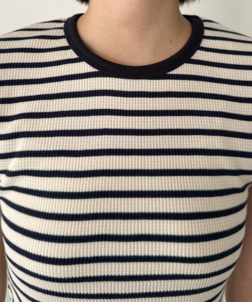 CANAL JEAN(キャナルジーン)の「Are.(アー) パイピングボーダーコンパクト半袖Tシャツ(Tシャツ/カットソー・レディース・ネイビー/ブルー・ONE SIZE)」の13枚目の写真