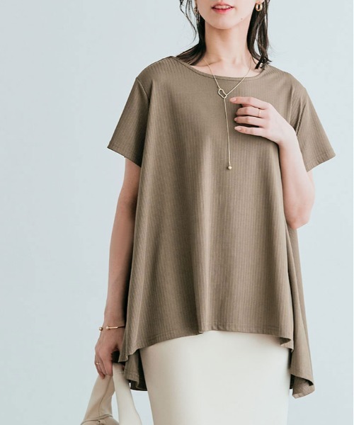 kirakiraShop(キラキラショップ)の「前後ヘム プリーツ ストレッチ 半袖 トップス(Tシャツ/カットソー・レディース・ブラウン/ダークグリーン/モカ/ライトグレー/ブラック/ネイビー・L/M)」の2枚目の写真