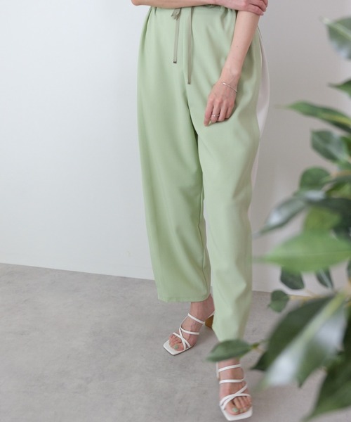 【セール】サイドタック配色テーパードパンツ（スラックス）｜TEVALT（ヴァレット）