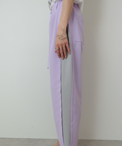 【セール】サイドタック配色テーパードパンツ（スラックス）｜TEVALT（ヴァレット）