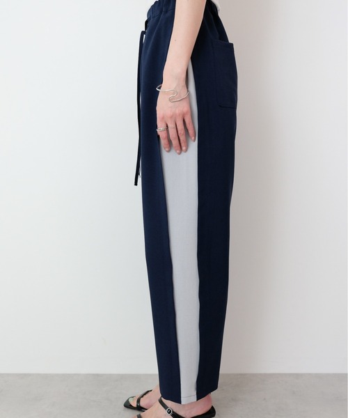 【セール】サイドタック配色テーパードパンツ（スラックス）｜TEVALT（ヴァレット）