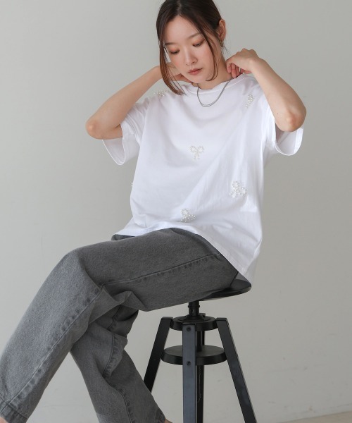 Bab(バブ)の「リボンパールTシャツ(Tシャツ/カットソー・レディース・ホワイト/ブラック/グレー・FREE)」の4枚目の写真