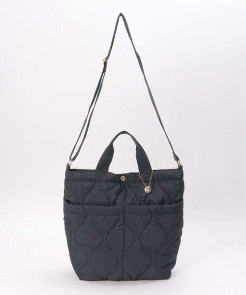 ikka(イッカ)の「キルティングビッグトートバッグ(ショルダーバッグ・レディース・ブラック/オフホワイト/グレー/ブルー・FREE)」の4枚目の写真