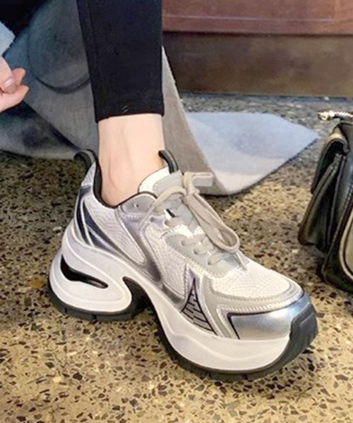 Futier land(フューティアランド)の「厚底スポーツスニーカー(スニーカー・レディース・シルバー・40/38/39/36/37)」の1枚目の写真