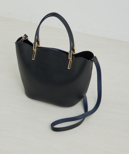 ROPE' PICNIC（ロペピクニック）の「軽量レクタンスカラップミドルトート＆ショルダーバッグ（トートバッグ・レディース・ブラック/キナリ・FREE）」の4枚目の写真