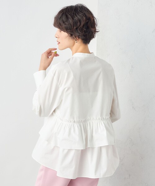 NOLLEY’S Sophi(ノーリーズソフィ)の「ペプラムシャツブラウス(シャツ/ブラウス・レディース・ネイビー/ホワイト/サックスブルー・38)」の2枚目の写真
