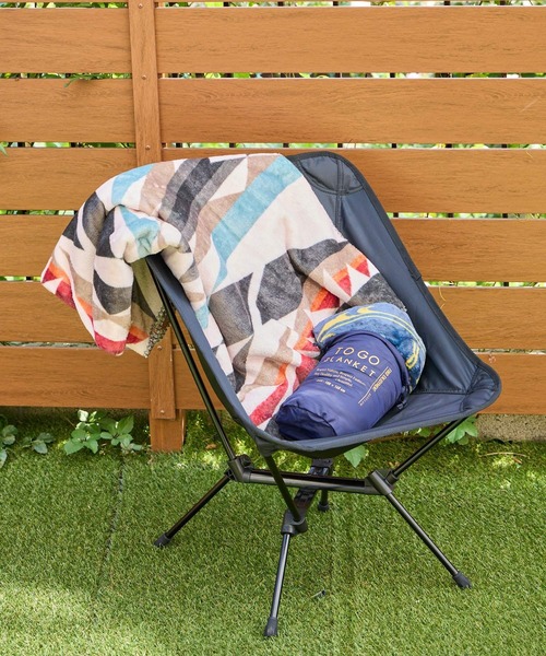 BAYFLOW（ベイフロー）の「[持ち運びに最適]BFTOGOブランケット100×160（ブランケット・レディース・イエロー/ネイビー/ブラック・0）」の7枚目の写真