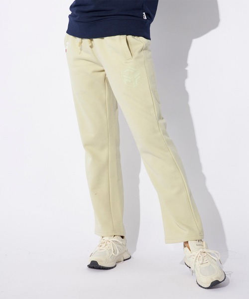 FILA(フィラ)の「ジャージパンツ(その他パンツ・レディース・ネイビー/アイボリー/ブラック・X-LARGE/MEDIUM/LARGE)」の2枚目の写真