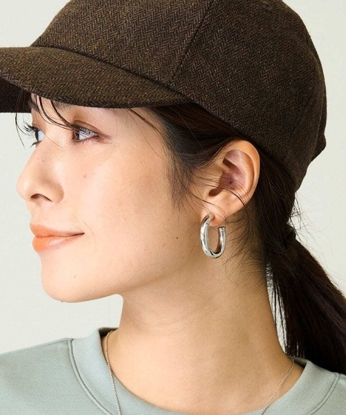 a.v.v(アーヴェヴェ)の「シンプルリングピアス(ピアス(両耳用)・レディース・シルバー/ゴールド・38)」の2枚目の写真