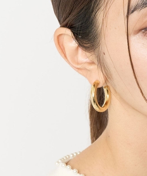 a.v.v(アーヴェヴェ)の「シンプルリングピアス(ピアス(両耳用)・レディース・シルバー/ゴールド・38)」の11枚目の写真
