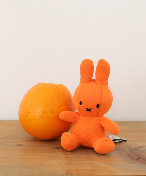 Dick Bruna(ディックブルーナ)の「BON TON TOYS Keychain Miffy Quilting(キーホルダー・レディース・オレンジ/パープル・FREE)」の1枚目の写真