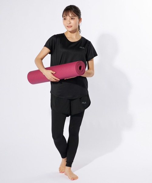 FILA（フィラ）の「マルチウェイ セットアップ 2点セット (ラッシュガード / フィットネスフェア)（ラッシュガード・レディース・ミント/ブラック/グレイッシュベージュ・MEDIUM/LARGE/X-LARGE/XX-LARGE）」の5枚目の写真