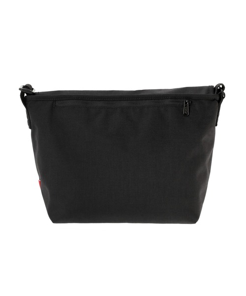 Manhattan Portage（マンハッタンポーテージ）の「NY Messenger Bag JR Back Pocket W/ Divider Magnet（メッセンジャーバッグ・メンズ・ブラック・MEDIUM）」の5枚目の写真