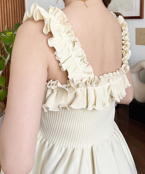 セール】フリルペプラムニットキャミ（キャミソール）｜moment+