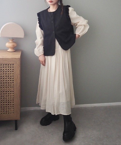 LAULEN（ローレン）の「ribbon pattern flare sleeve vest /リボンドットフリル袖ベスト（ベスト・レディース・ベージュ/ブラック・FREE）」の8枚目の写真