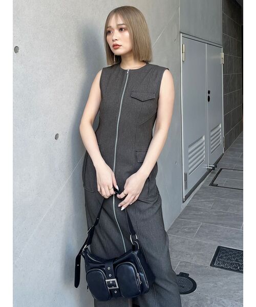 MURUA(ムルーア)の「ダブルポケットベルトバッグ(ハンドバッグ・レディース・ブラック/ブラウン・FREE)」の21枚目の写真