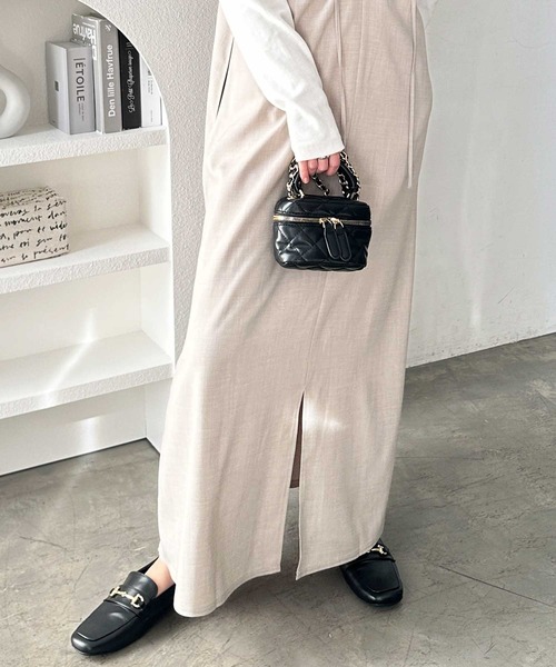 GeeRA（ジーラ）の「夏にぴったり。前後2WAYシャーリングフレアワンピース（ジャンパースカート・レディース・ブラック/ベージュ・LARGE/X-LARGE/MEDIUM）」の13枚目の写真