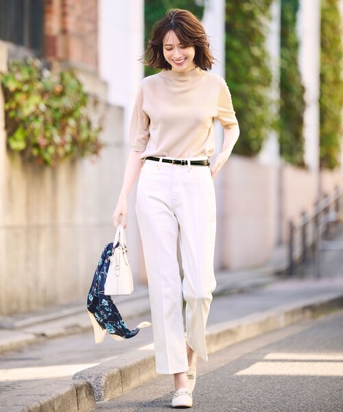 ANY SIS(エニィスィス)の「【美Denimシリーズ】センタープレスセミフレア デニム(デニムパンツ・レディース・ホワイト系/スカイブルー系/ダルブルー系・4)」の2枚目の写真