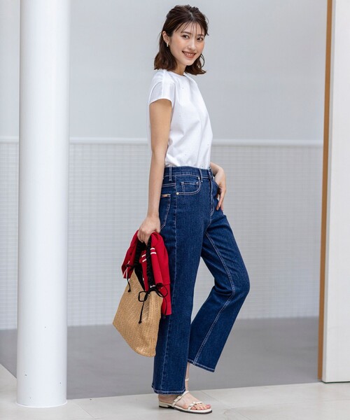 ANY SIS(エニィスィス)の「【美Denimシリーズ】センタープレスセミフレア デニム(デニムパンツ・レディース・ホワイト系/スカイブルー系/ダルブルー系・4)」の12枚目の写真