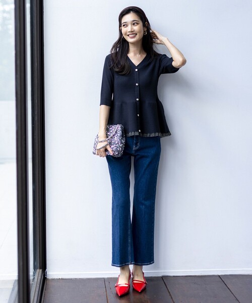 ANY SIS(エニィスィス)の「【美Denimシリーズ】センタープレスセミフレア デニム(デニムパンツ・レディース・ホワイト系/スカイブルー系/ダルブルー系・4)」の14枚目の写真