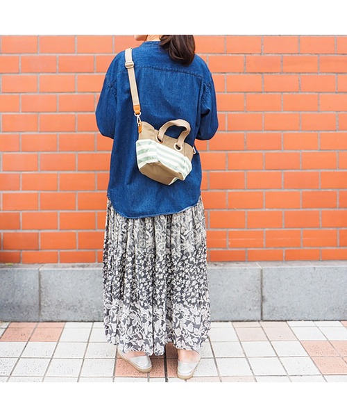 LES TOILES DU SOLEIL(レトワールデュソレイユ)の「bateau tote petit(バトートート プティ)(トートバッグ・レディース・ブラック系/グリーン系/ネイビー系・フリー)」の16枚目の写真