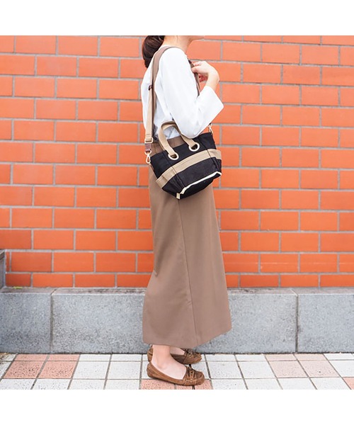 LES TOILES DU SOLEIL(レトワールデュソレイユ)の「bateau tote petit(バトートート プティ)(トートバッグ・レディース・ブラック系/グリーン系/ネイビー系・フリー)」の9枚目の写真