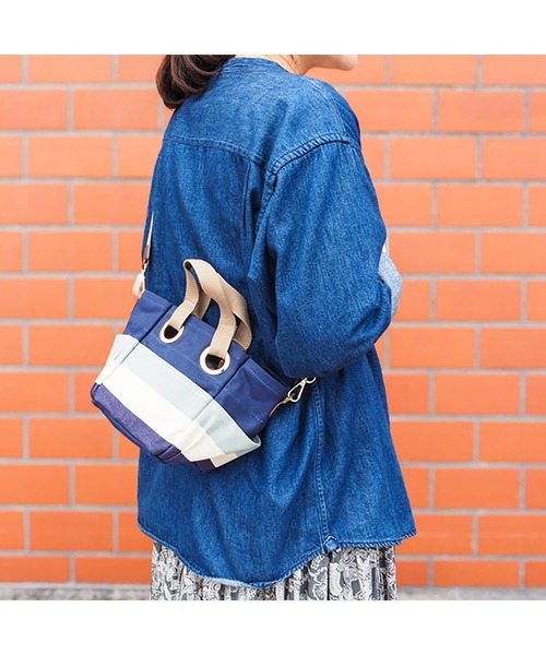 LES TOILES DU SOLEIL(レトワールデュソレイユ)の「bateau tote petit(バトートート プティ)(トートバッグ・レディース・ブラック系/グリーン系/ネイビー系・フリー)」の18枚目の写真