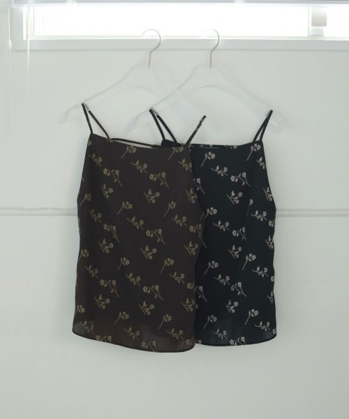 anuke（アンヌーク）の「anuke　Flower Jacquard Tops フラワージャガードトップス/62510430（キャミソール・レディース・ネイビー・ONE SIZE）」の5枚目の写真